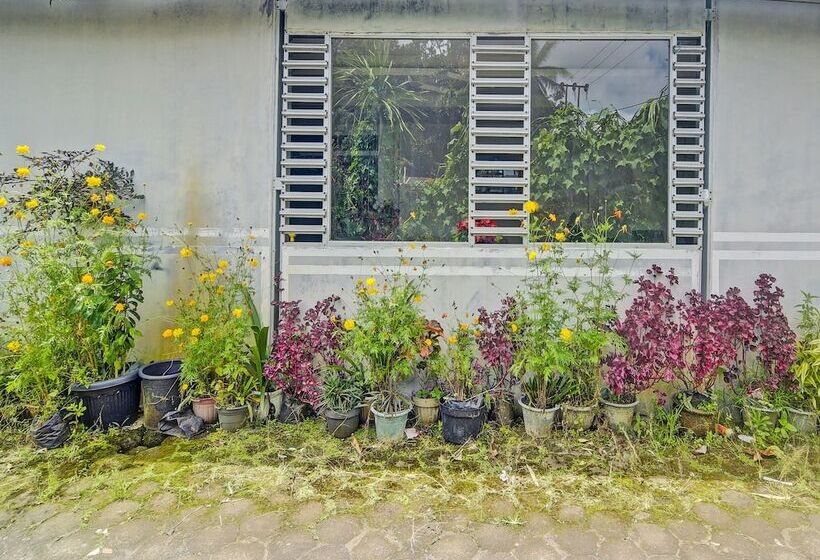 فندق Spot On 92281 Susupuan Kostneartaman Deki Lestari