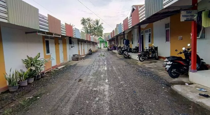 ホテル Spot On 92658 Wisma Parakita Syariah Near Rs Faisal Patalasang