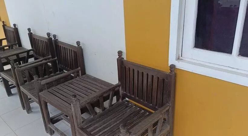 ホテル Spot On 92658 Wisma Parakita Syariah Near Rs Faisal Patalasang