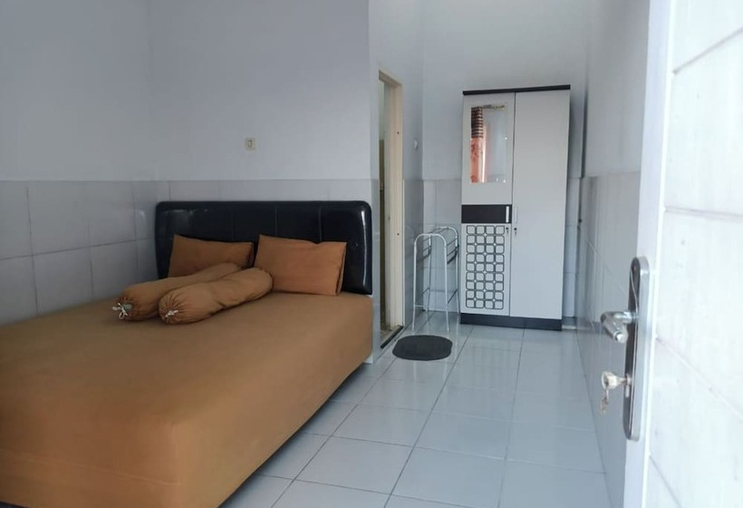 فندق Spot On 92730 Lili Kost Syariahnearketapang Royal City