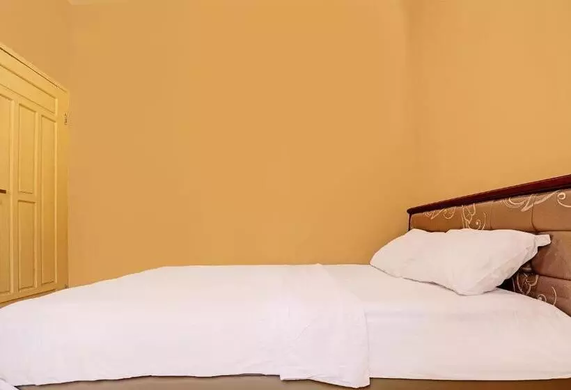 Hotelli Spot On 92523 Homestay Pasir Padi Permai Syariah