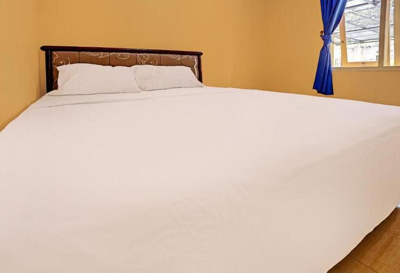 בית מלון כפרי Spot On 92523 Homestay Pasir Padi Permai Syariah