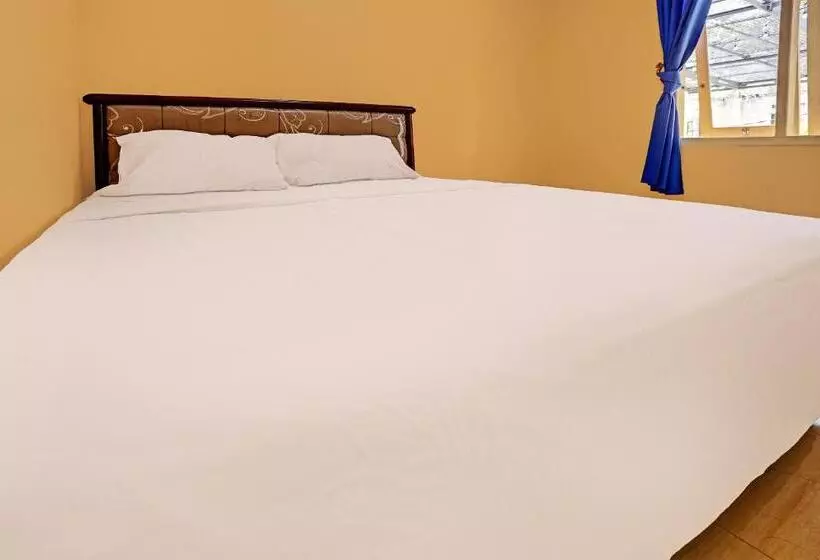 Hotelli Spot On 92523 Homestay Pasir Padi Permai Syariah