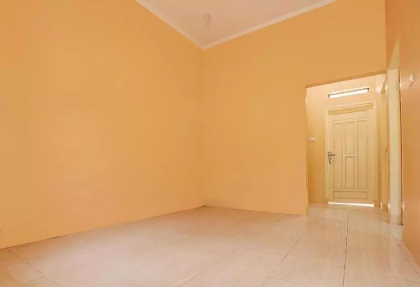 Hotelli Spot On 92523 Homestay Pasir Padi Permai Syariah