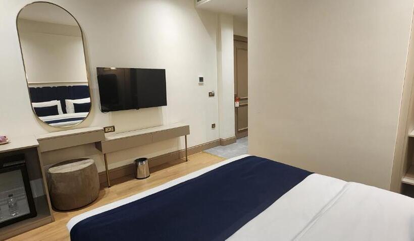 هتل Taksim Bosphorus