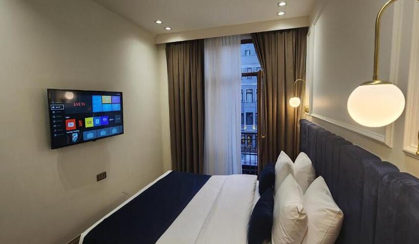 هتل Taksim Bosphorus