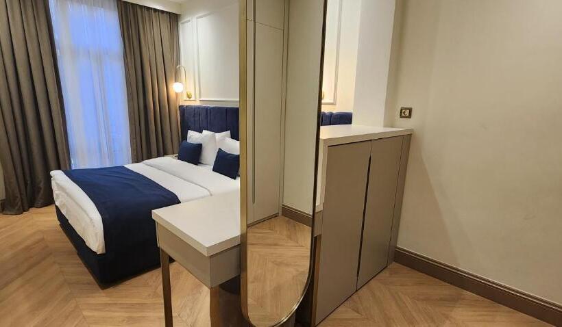 هتل Taksim Bosphorus