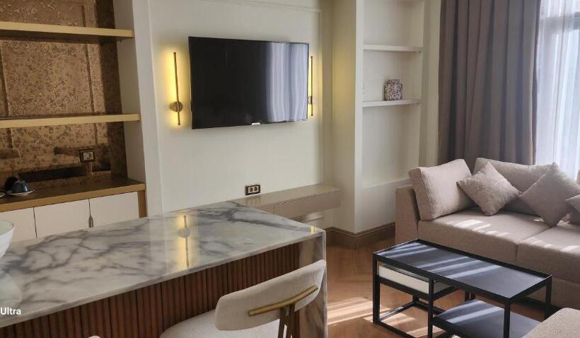 هتل Taksim Bosphorus