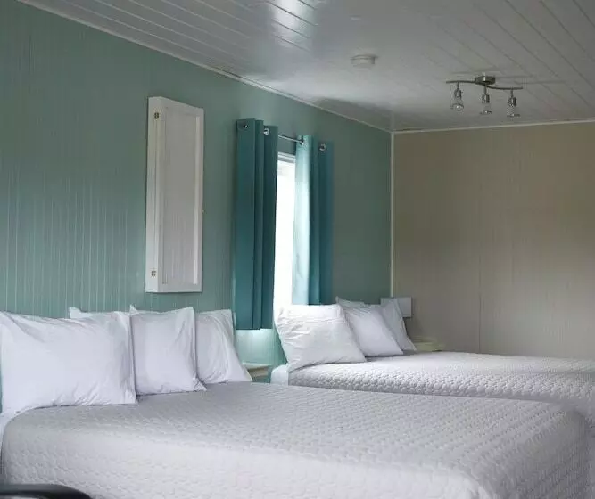 Jackfish Lake Cottages Motel