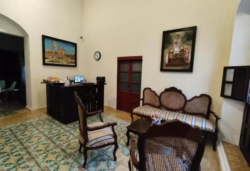 Melisa Hostal