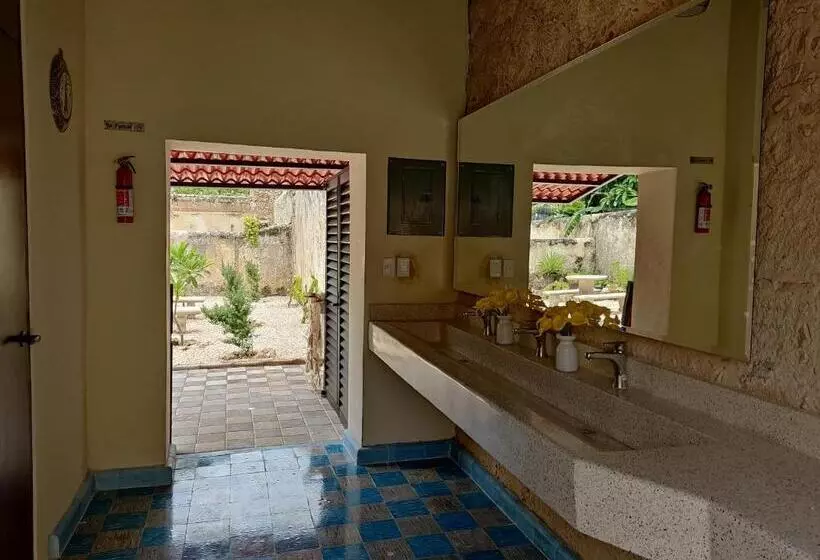 Melisa Hostal