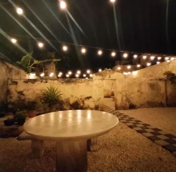 Melisa Hostal