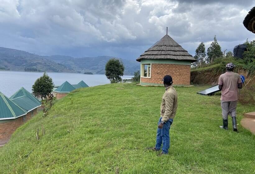 Nyamunyonyi Tourism Resort Lake Bunyonyi