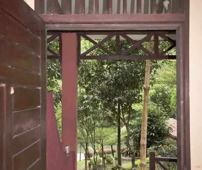 Majatalo Batu Katak Gibbon Guesthouse