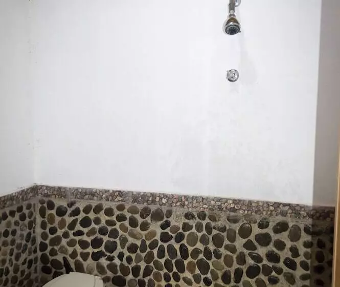 Majatalo Batu Katak Gibbon Guesthouse