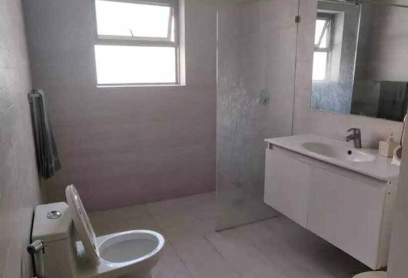 پانسیون Comfy Inn Guest House Islamabad