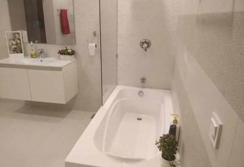 پانسیون Comfy Inn Guest House Islamabad