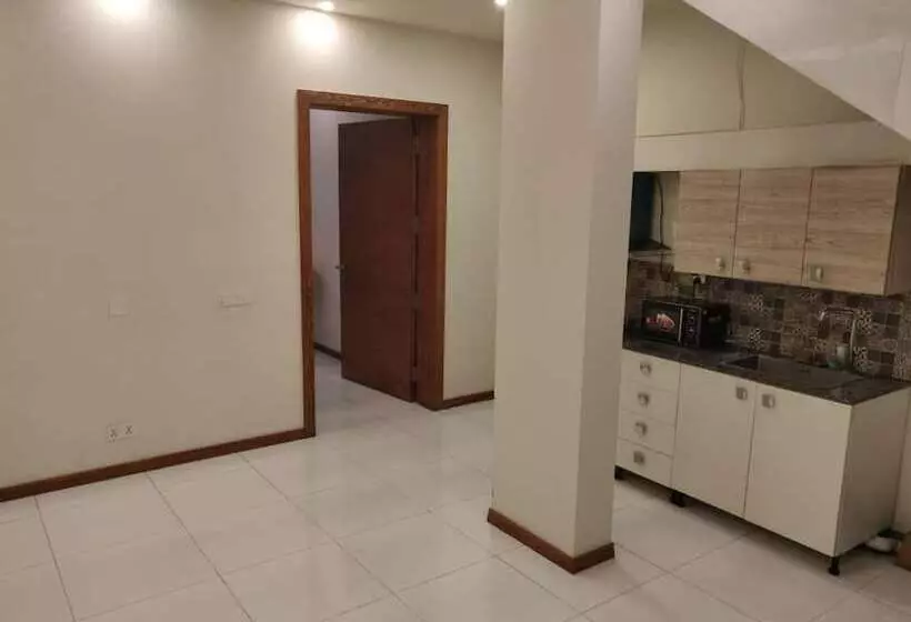 پانسیون Comfy Inn Guest House Islamabad