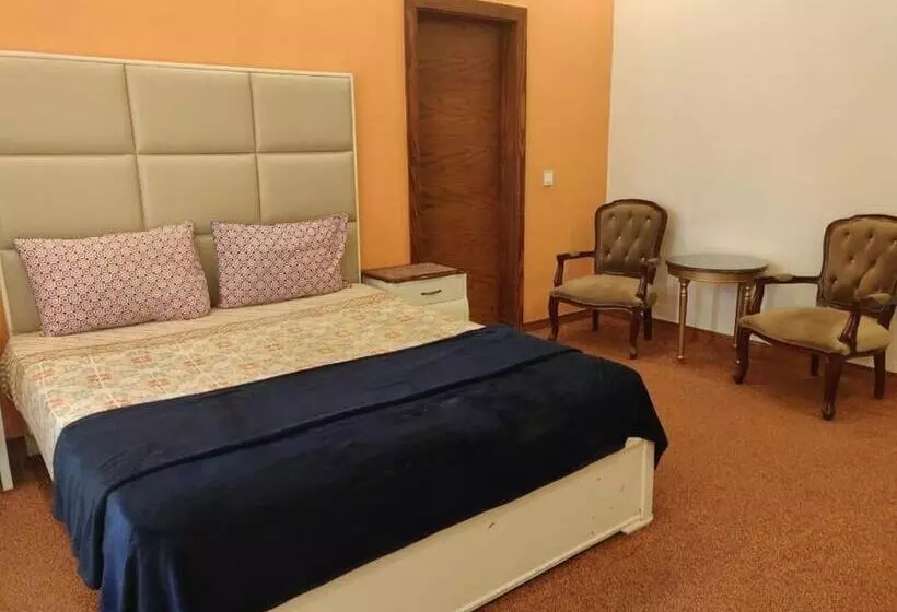 پانسیون Comfy Inn Guest House Islamabad
