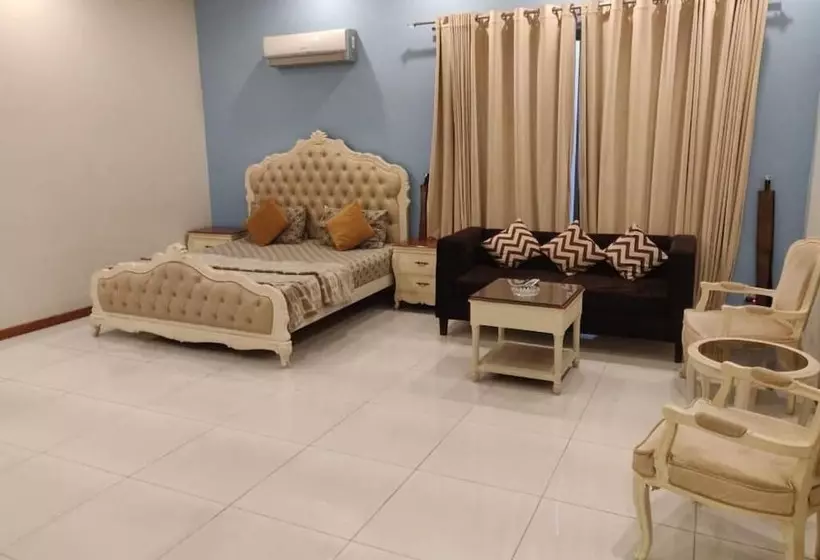 پانسیون Comfy Inn Guest House Islamabad