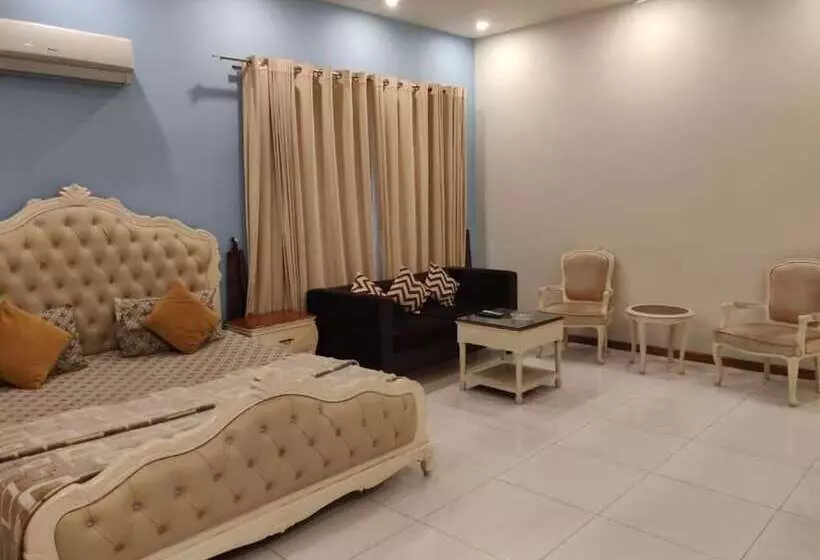 پانسیون Comfy Inn Guest House Islamabad