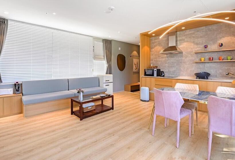 بنسيون Gapyeong Laputa Resort