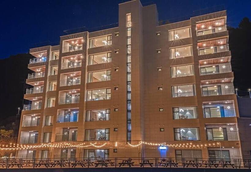 بنسيون Gapyeong Laputa Resort