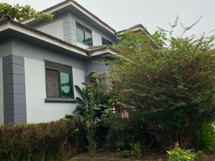 پانسیون The Greenville Home