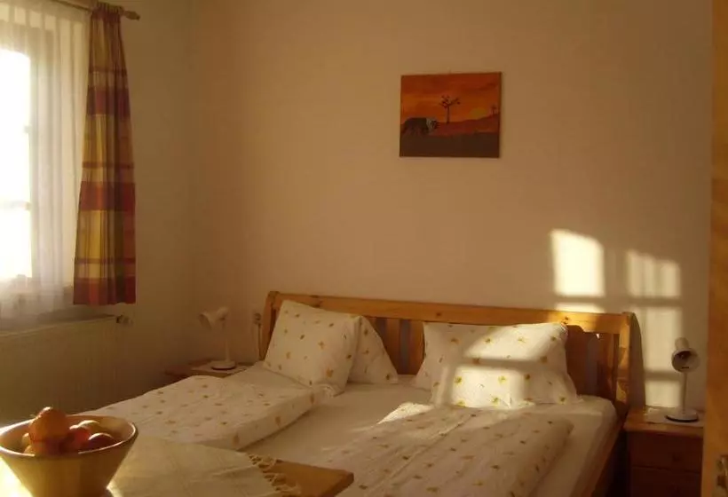 Hotelli Guggenbergerhof