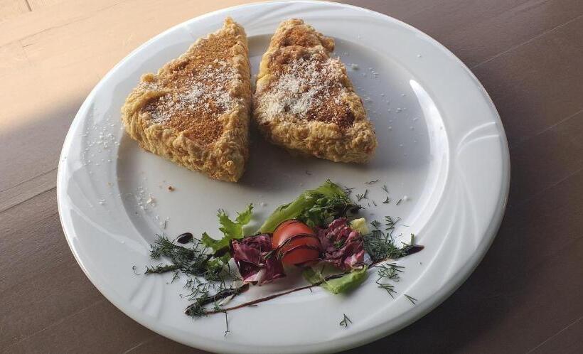 בית מלון כפרי Complex Turistic Max International