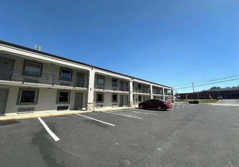 Hotelli Executive Inn Locust Grove By Capital O