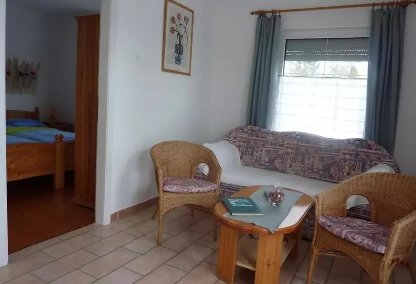 Hotel Fészek