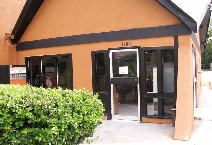 호텔 Inn Of Knoxville