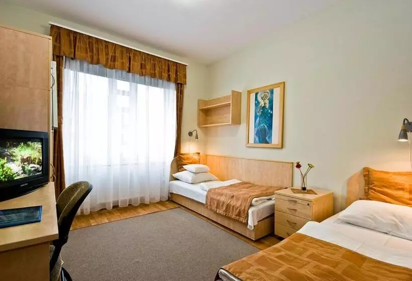 Hotel Kerpely