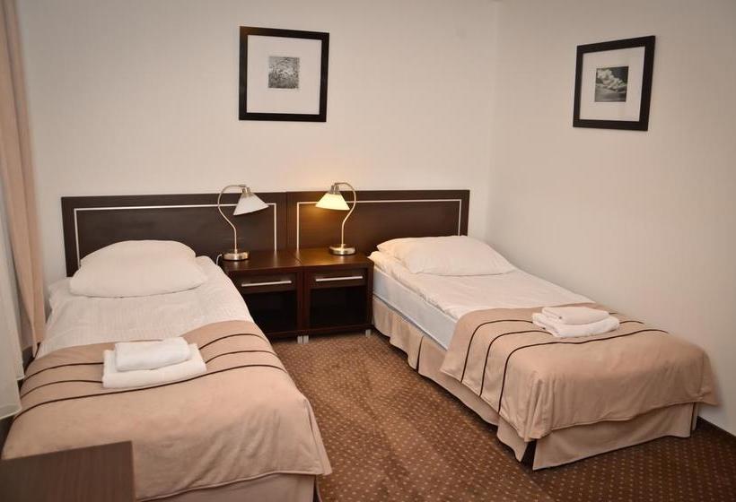 בית מלון כפרי Kuklówka Conference