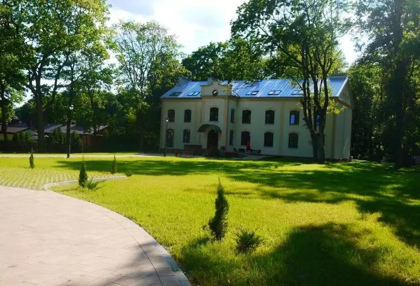 Hotelli Modlin Palace