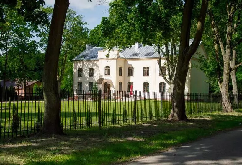 Hotelli Modlin Palace