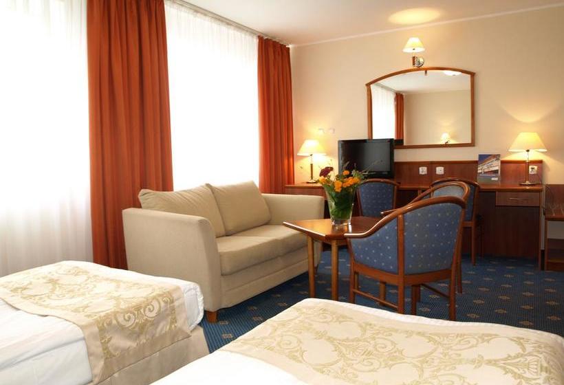 בית מלון כפרי Osrodek Szkoleniowy Allianz