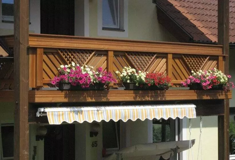 Hotelli Pension Feiken