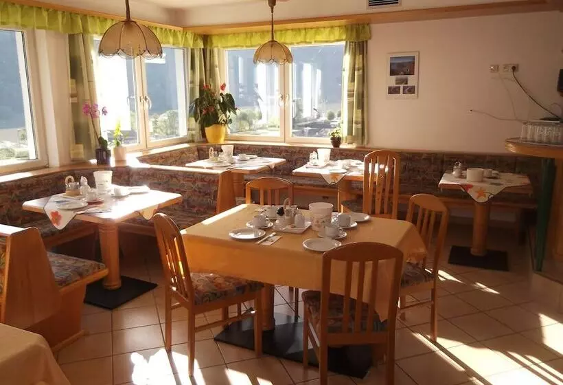 Hotelli Pension Feiken