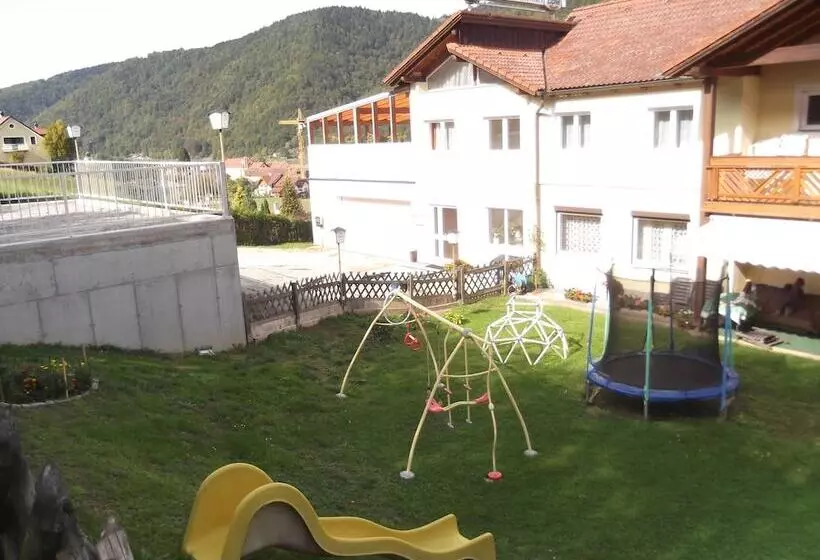 Hotelli Pension Feiken