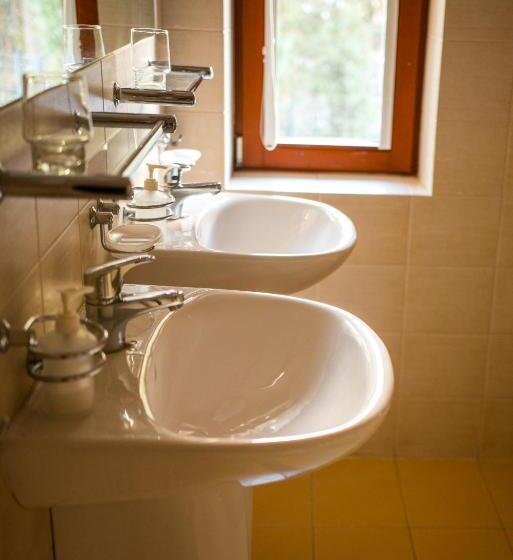 בית מלון כפרי Pensjonat Reymontówka