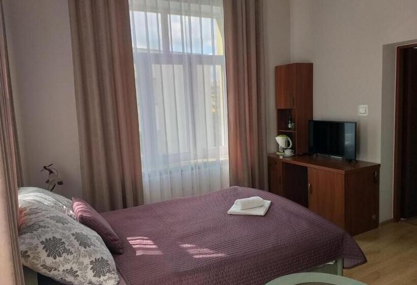 호텔 Pensjonat Zamek Dersława