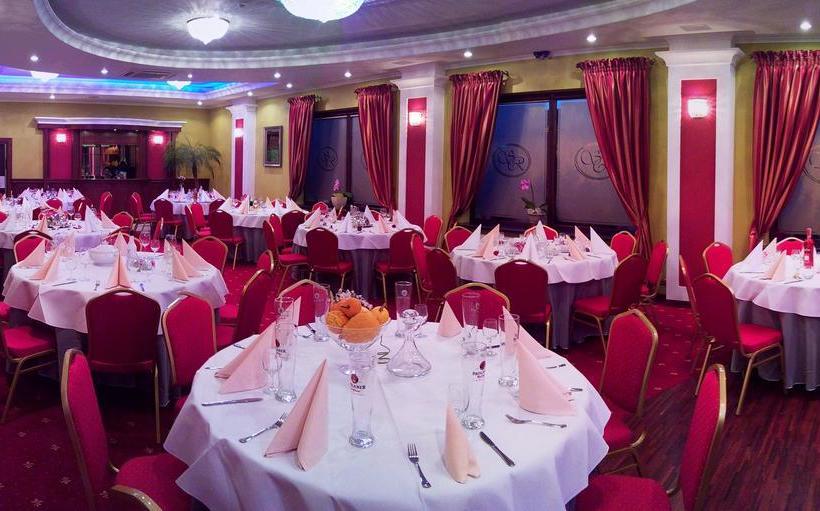 هتل & Restauracja San Remo