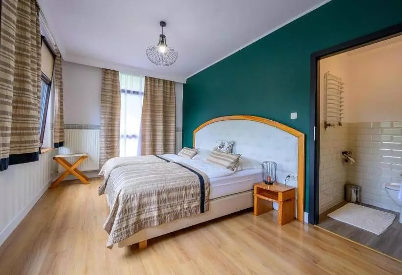 Hotelli Sowia Dolina Góry Sowie