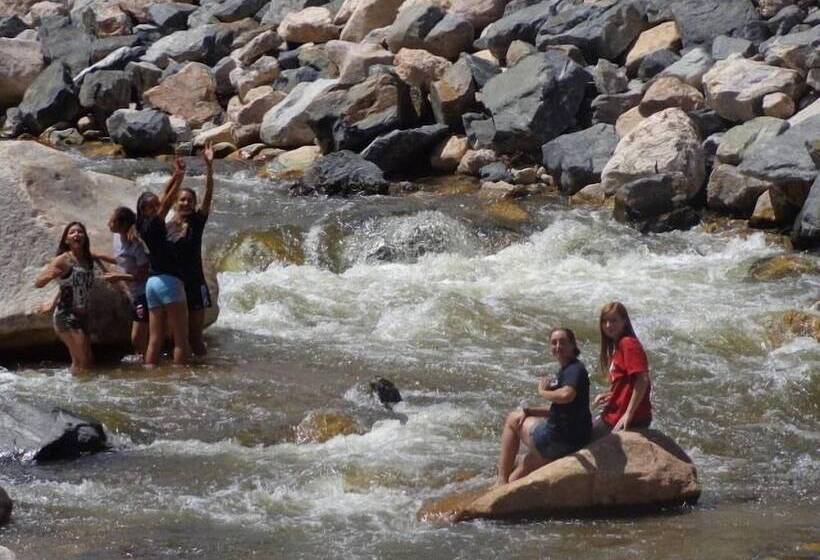 فندق Stoney River Lodge