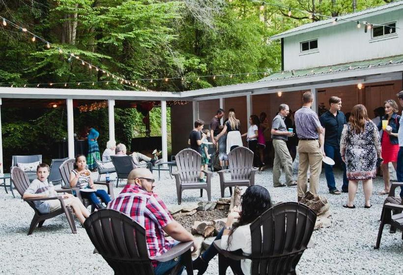 فندق Valle Crucis Farm