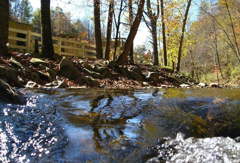 فندق Valle Crucis Farm