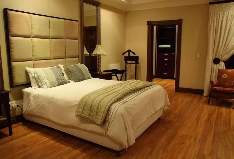 ホテル Villa Amanzi Boutique Guest House