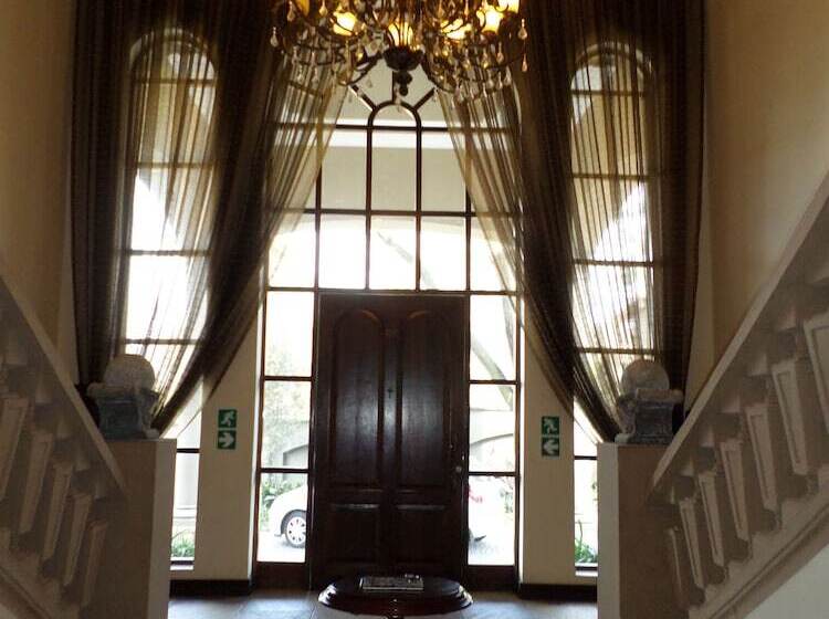 酒店 Villa Amanzi Boutique Guest House